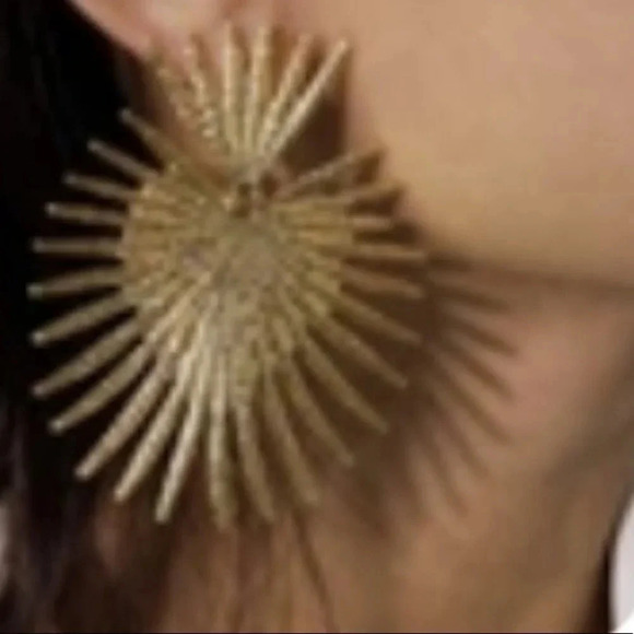 Fashion gold tone statement drop earrings New - Picture 2 of 5